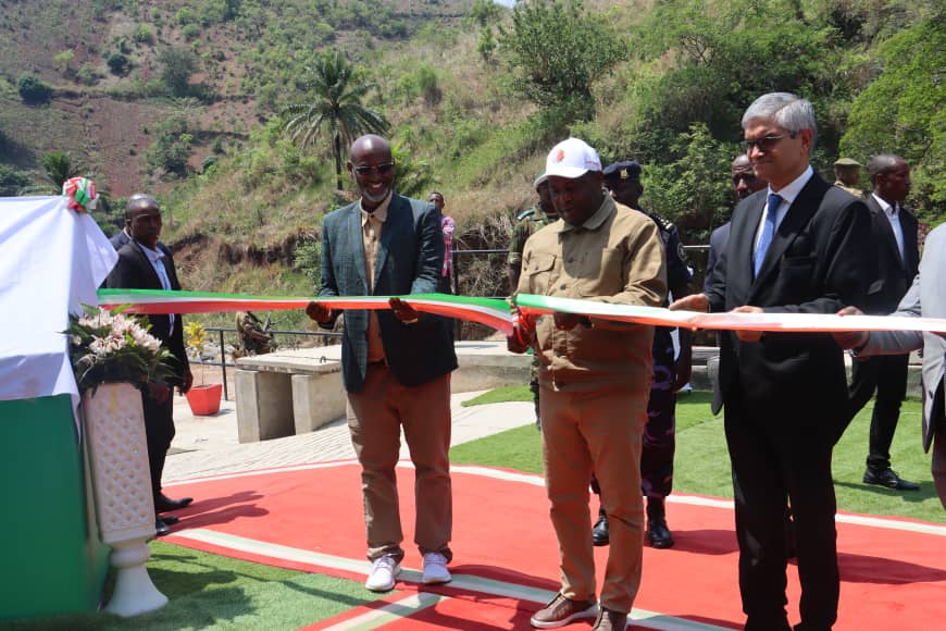 Inauguration de la Centrale Hydroélectrique de Kabu 16 par le Président de la République à Cibitoke